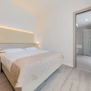 4* Szálloda Delfino Venezia